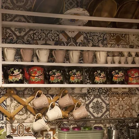 Fi̇li̇zce Konuk Evi ゲストハウス *