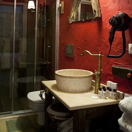 Fi̇li̇zce Konuk Evi Alacati