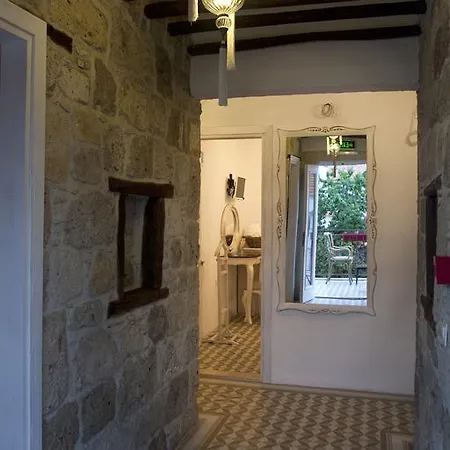 ゲストハウス Fi̇li̇zce Konuk Evi *