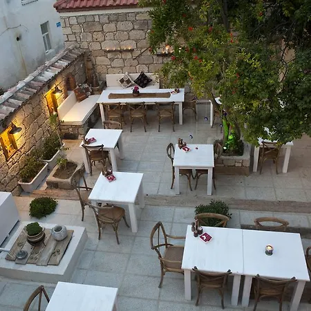 Fi̇li̇zce Konuk Evi * Alacati