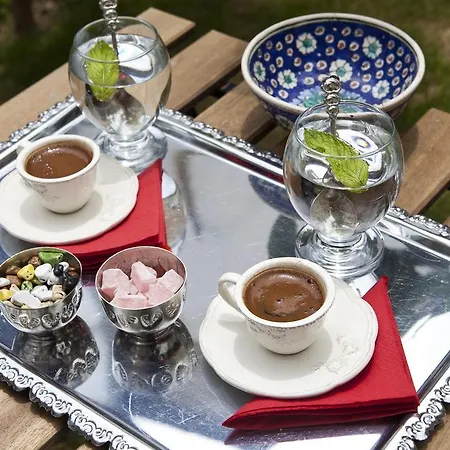 Konukevi Fi̇li̇zce Konuk Evi Alaçatı